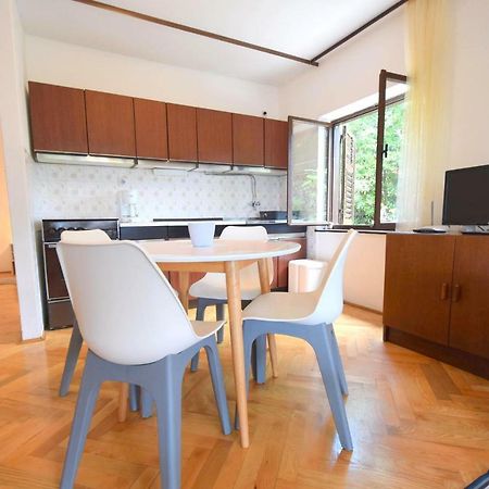 מאלינסקה Apartments Jadanec מראה חיצוני תמונה