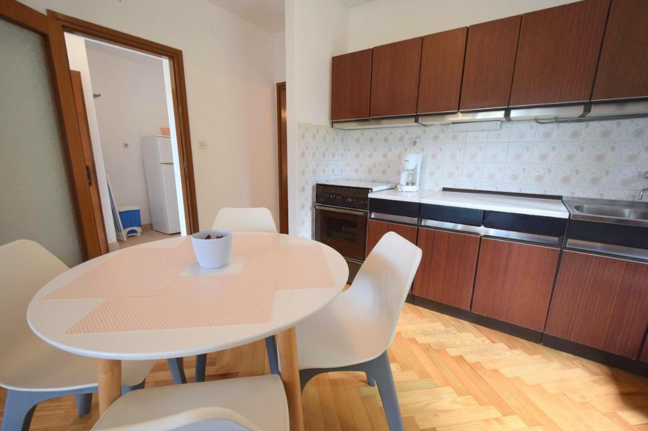 מאלינסקה Apartments Jadanec מראה חיצוני תמונה